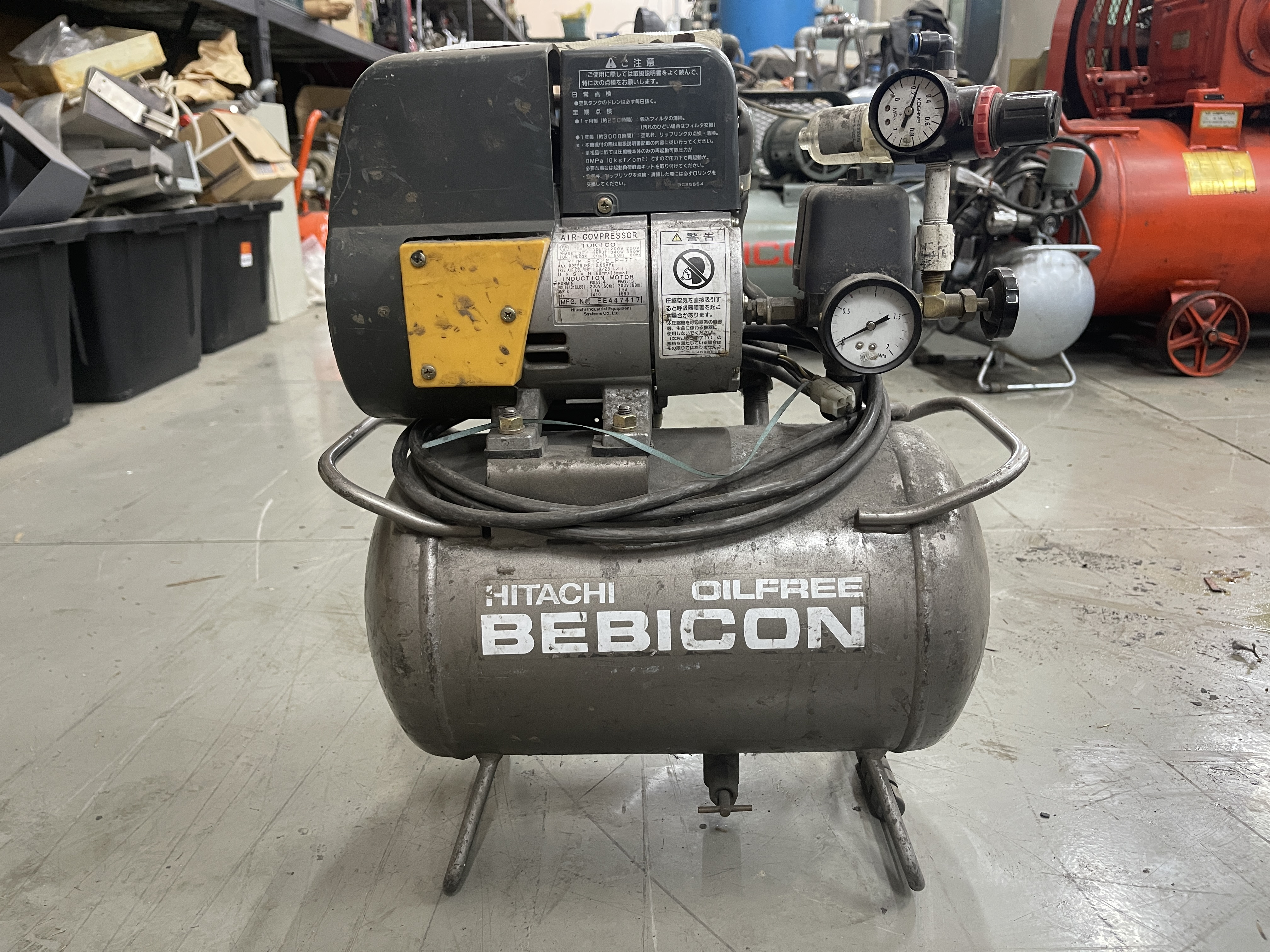 jay-HITACHI-0-2LP-7T-2002-80312.jpg