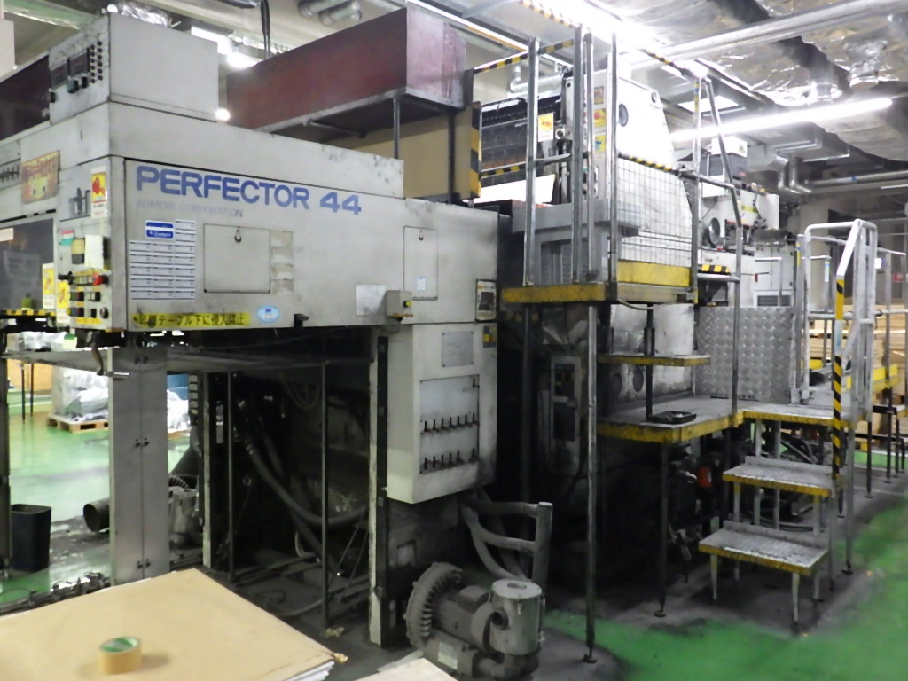jay-KOMORI-LITHRONE-LP-44-1989_e5w29-45561.jpg
